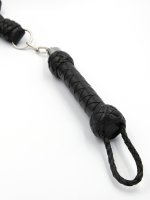 Vista previa: Geflochtener Flogger-Griff mit Handschlaufe – Detail